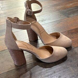 Elegant mauve Ankle Strap with glitter Heels